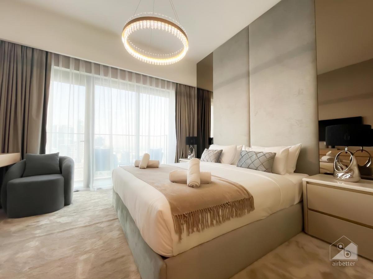 Extreme Luxury Burj Royal Balcony And Downtown View * Dubai