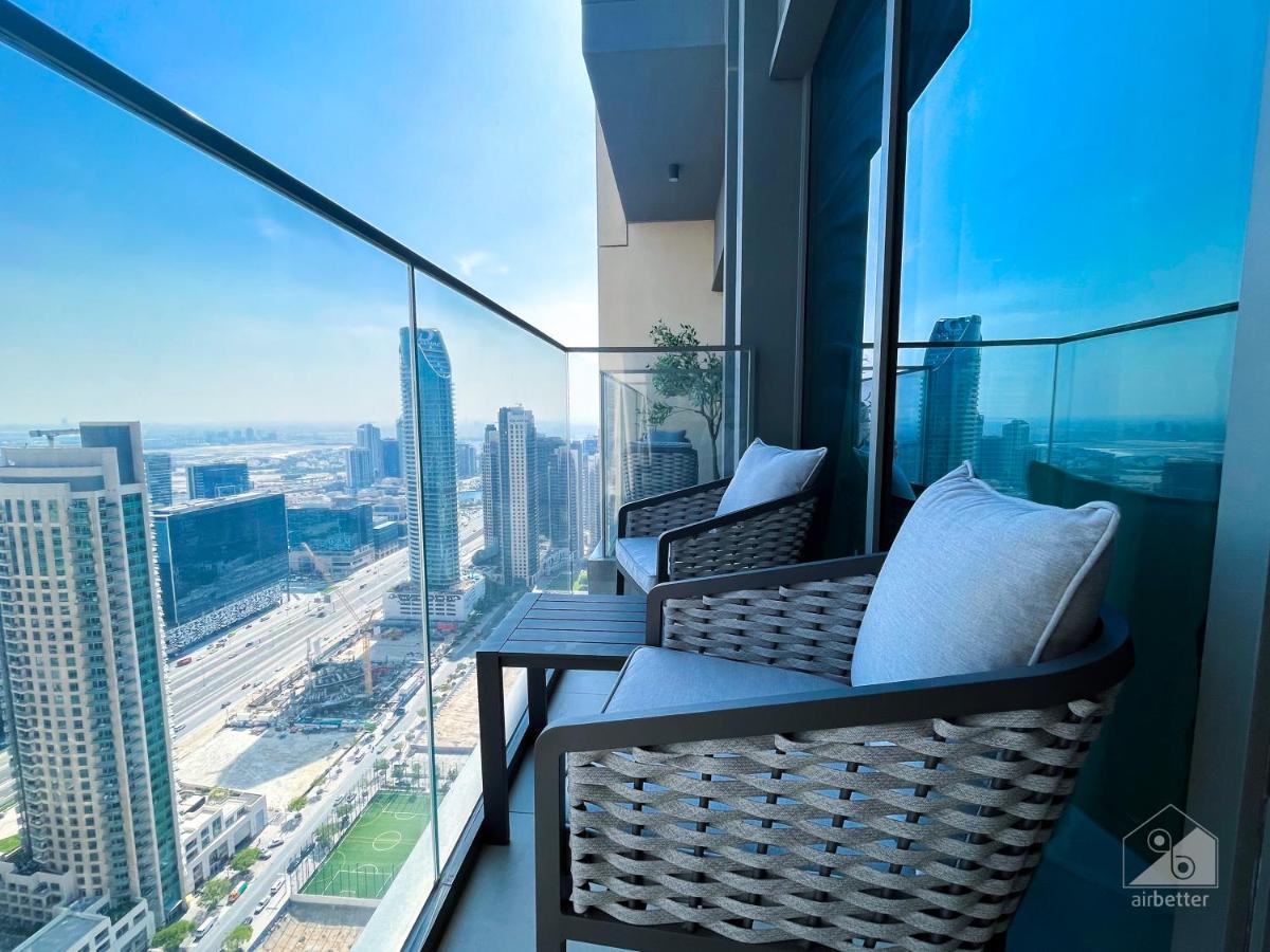 Extreme Luxury Burj Royal Balcony And Downtown View